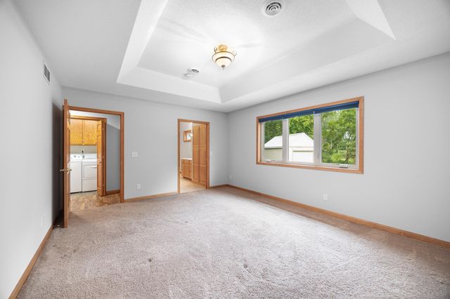 608 Parkview Circle, Delano, MN 55328