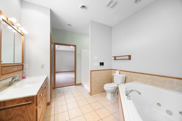608 Parkview Circle, Delano, MN 55328