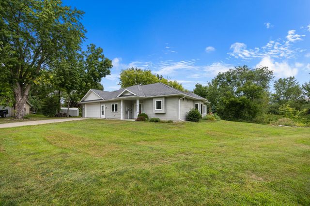 608 Parkview Circle, Delano, MN 55328