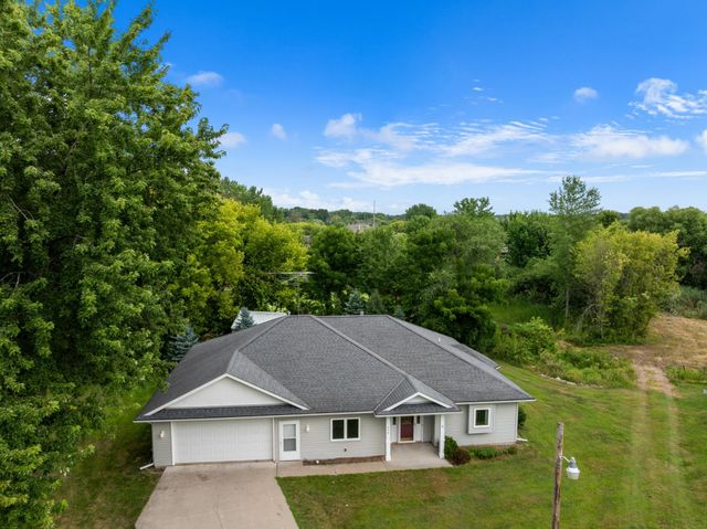 608 Parkview Circle, Delano, MN 55328