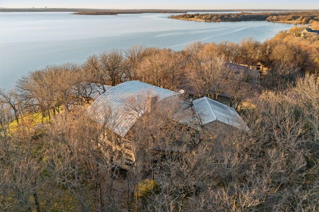 540 Diamond Point Drive, Oak Point, TX 75068