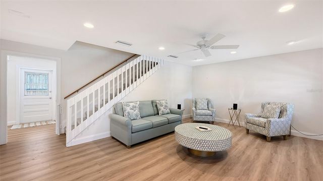 5151 SAINT ALBANS AVENUE, Sarasota, FL 34242