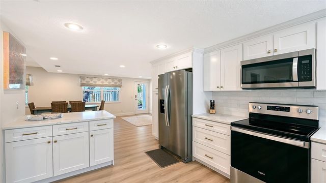 5151 SAINT ALBANS AVENUE, Sarasota, FL 34242