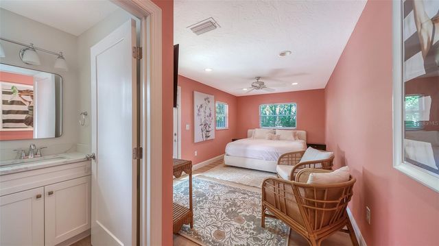 5151 SAINT ALBANS AVENUE, Sarasota, FL 34242