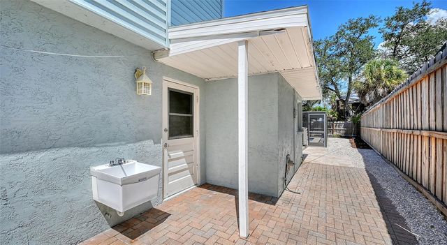 5151 SAINT ALBANS AVENUE, Sarasota, FL 34242