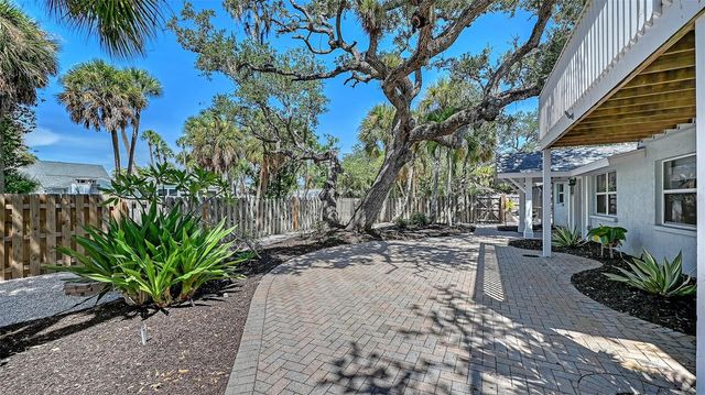 5151 SAINT ALBANS AVENUE, Sarasota, FL 34242