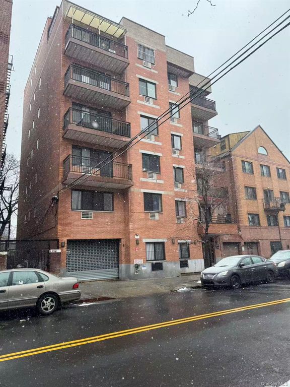 9106 Whitney Avenue 3A, Elmhurst, NY 11373