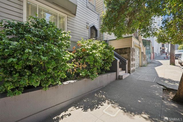 757 North Point Street 3, San Francisco, CA 94109