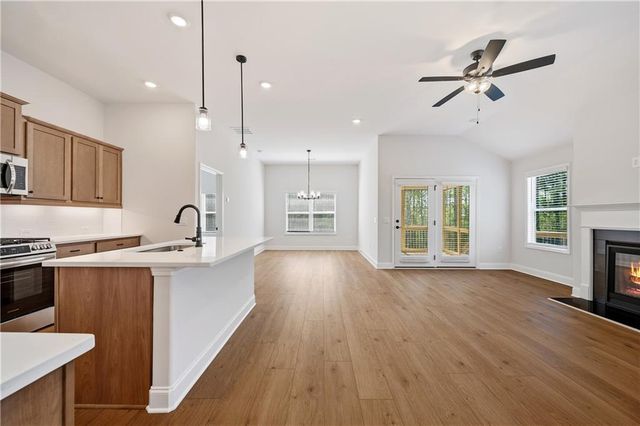 1302 Cedarcrest Boulevard, Acworth, GA 30101