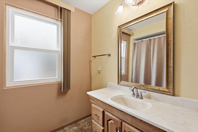 W7109 Dakota AVENUE, Westfield, WI 53964
