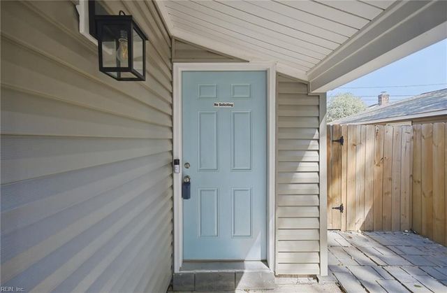 3516 Champlain LN, Virginia Beach, VA 23452