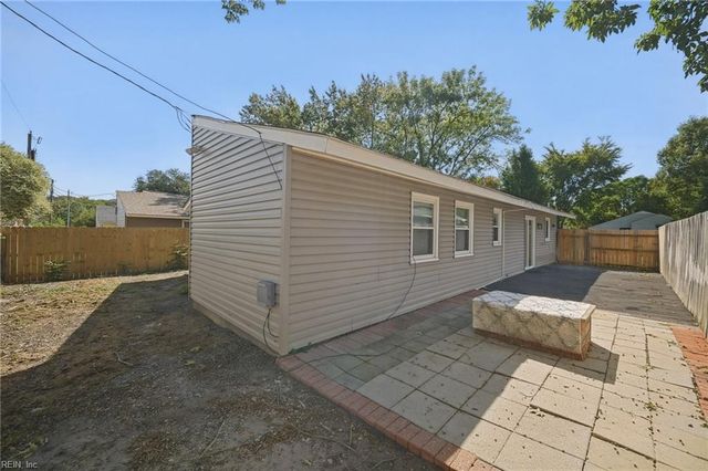 3516 Champlain LN, Virginia Beach, VA 23452