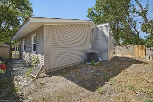 3516 Champlain LN, Virginia Beach, VA 23452