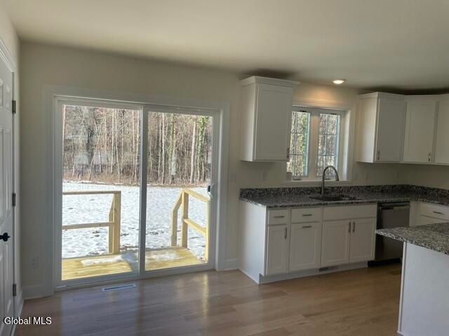 1705 Champagne Drive, Schodack, NY 12033