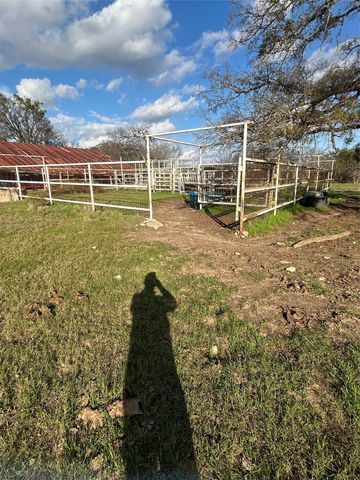 10047 E Hwy 36, Jonesboro, TX 76538