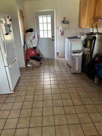 10047 E Hwy 36, Jonesboro, TX 76538