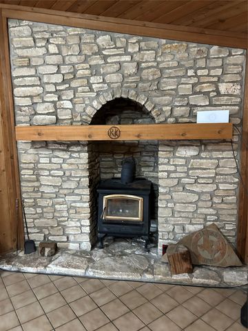 10047 E Hwy 36, Jonesboro, TX 76538