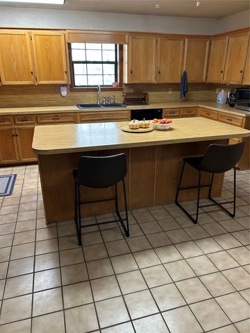 10047 E Hwy 36, Jonesboro, TX 76538