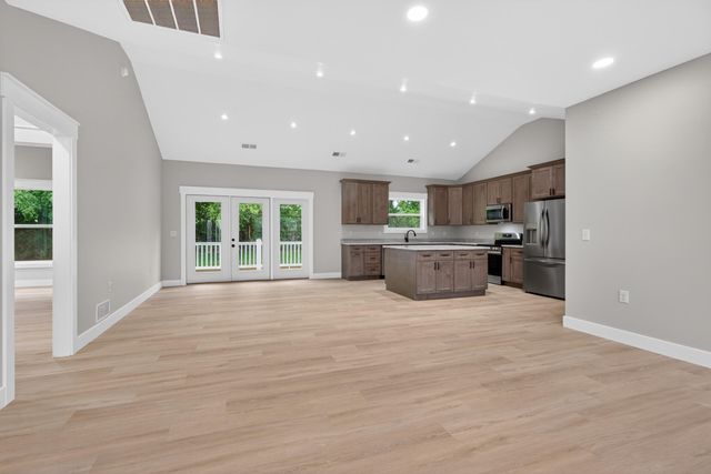 111 Stonegate Drive, Danville, KY 40422