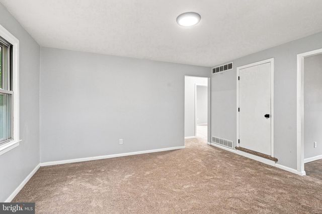 68 EVERGREEN AVE, Bellmawr, NJ 08031