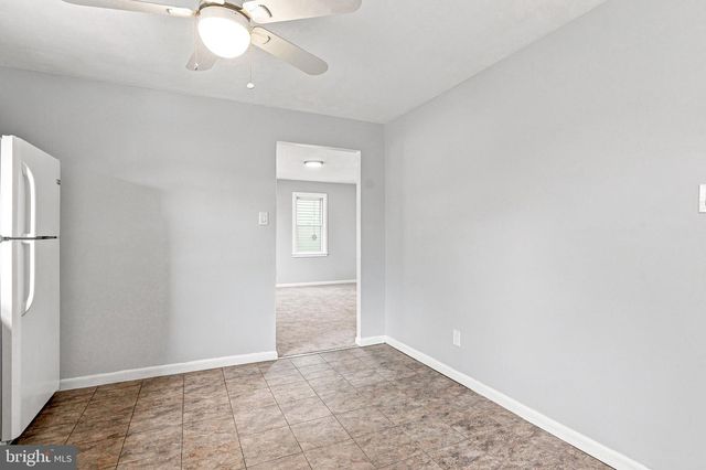 68 EVERGREEN AVE, Bellmawr, NJ 08031