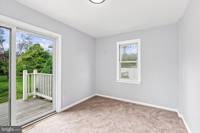 68 EVERGREEN AVE, Bellmawr, NJ 08031