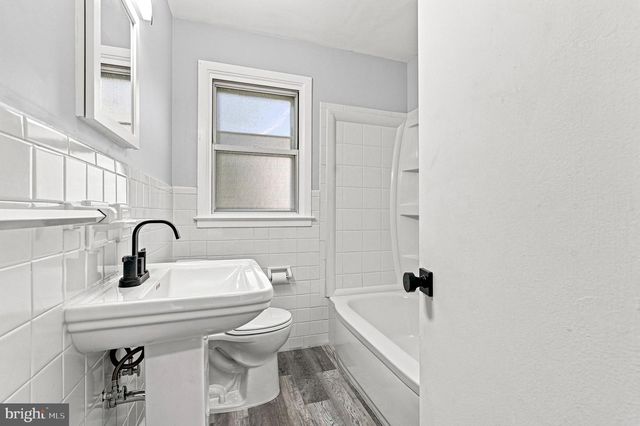 68 EVERGREEN AVE, Bellmawr, NJ 08031