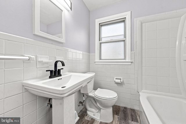 68 EVERGREEN AVE, Bellmawr, NJ 08031