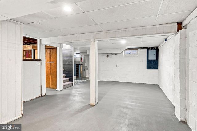 68 EVERGREEN AVE, Bellmawr, NJ 08031