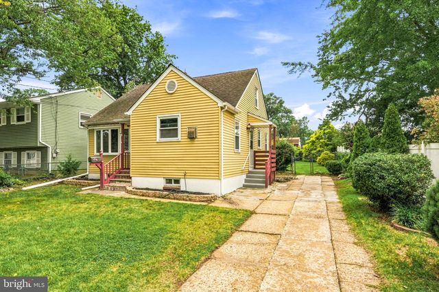 68 EVERGREEN AVE, Bellmawr, NJ 08031
