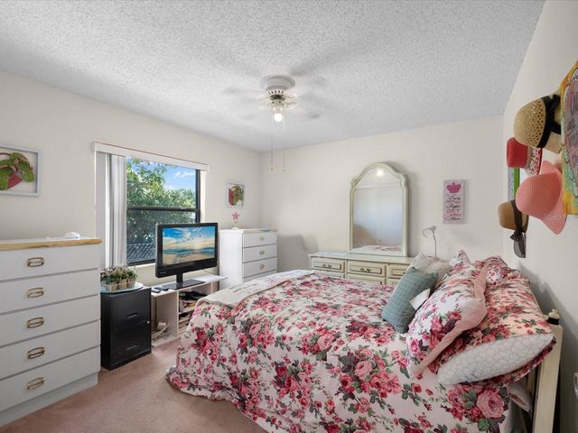 11443 NATURE TRAIL, Port Richey, FL 34668