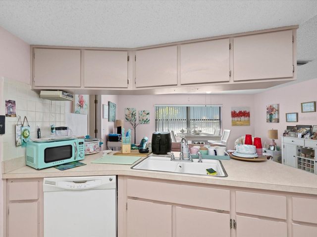 11443 NATURE TRAIL, Port Richey, FL 34668