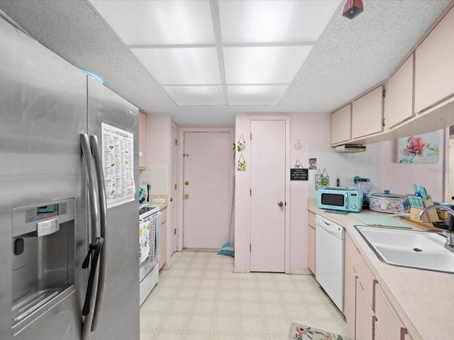 11443 NATURE TRAIL, Port Richey, FL 34668