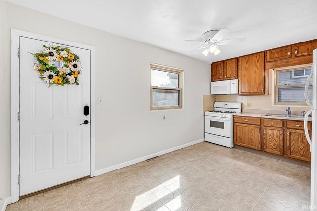 1810 Hass Drive, South Bend, IN 46635