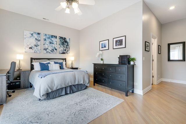 4216 N Ashland Avenue 3, Chicago, IL 60613