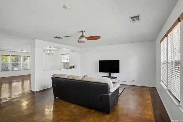 3941 Cherry Tree, Schertz, TX 78108