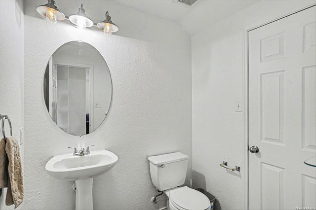 3941 Cherry Tree, Schertz, TX 78108