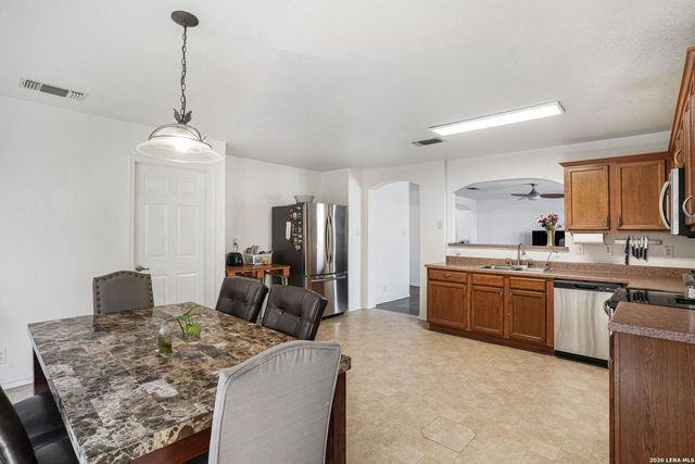 3941 Cherry Tree, Schertz, TX 78108