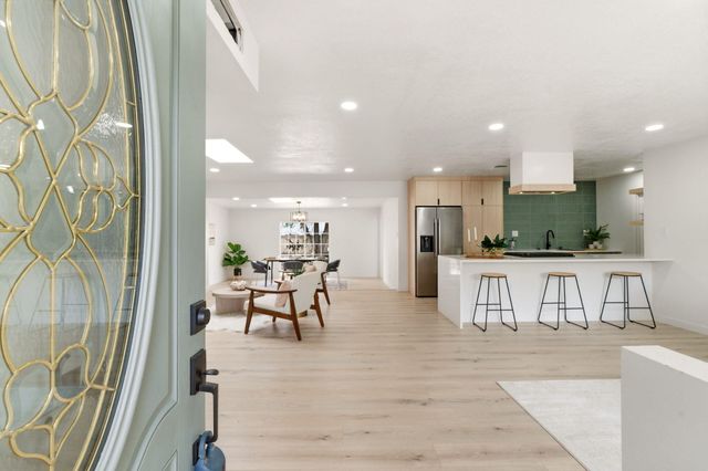1201 Willys Knight Drive NE, Albuquerque, NM 87112