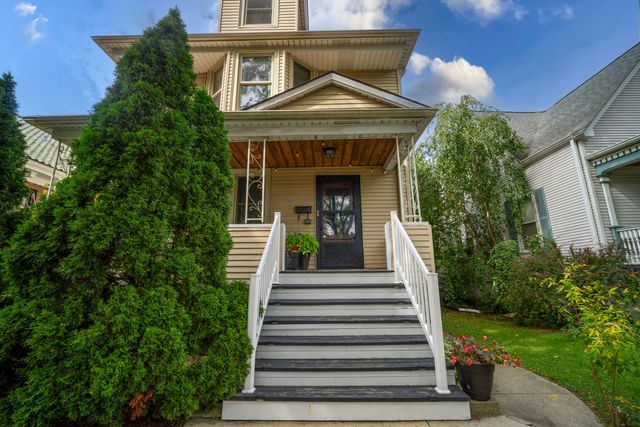 4744 N Lotus Avenue, Chicago, IL 60630