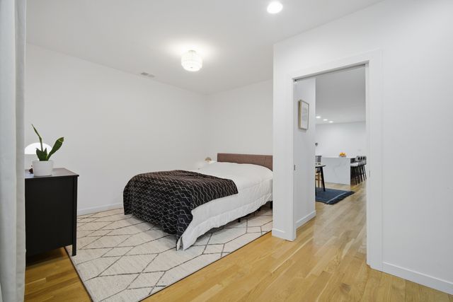 4744 N Lotus Avenue, Chicago, IL 60630