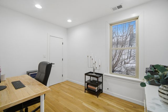 4744 N Lotus Avenue, Chicago, IL 60630