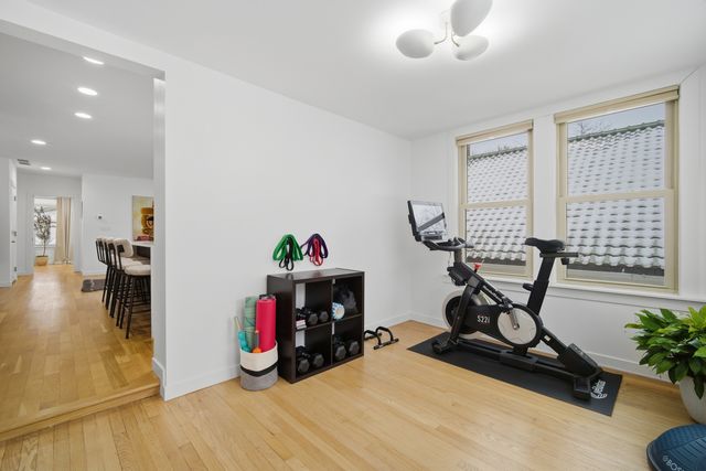 4744 N Lotus Avenue, Chicago, IL 60630