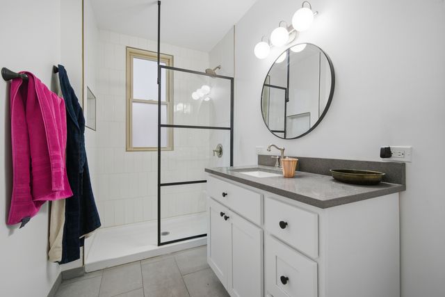 4744 N Lotus Avenue, Chicago, IL 60630