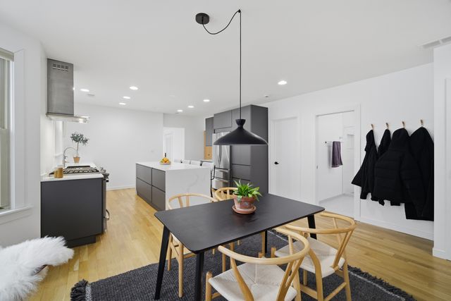 4744 N Lotus Avenue, Chicago, IL 60630