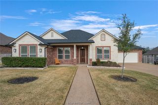 5303 Riviera Court, College Station, TX 77845