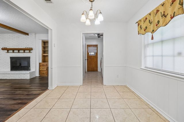 2030 Huntington Drive, Grand Prairie, TX 75051