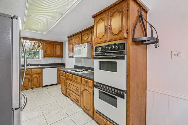 2030 Huntington Drive, Grand Prairie, TX 75051