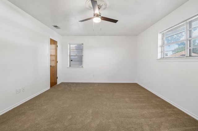 2030 Huntington Drive, Grand Prairie, TX 75051
