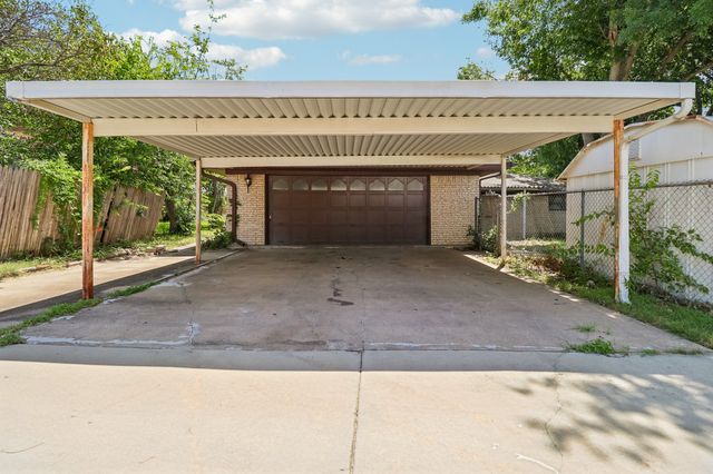2030 Huntington Drive, Grand Prairie, TX 75051